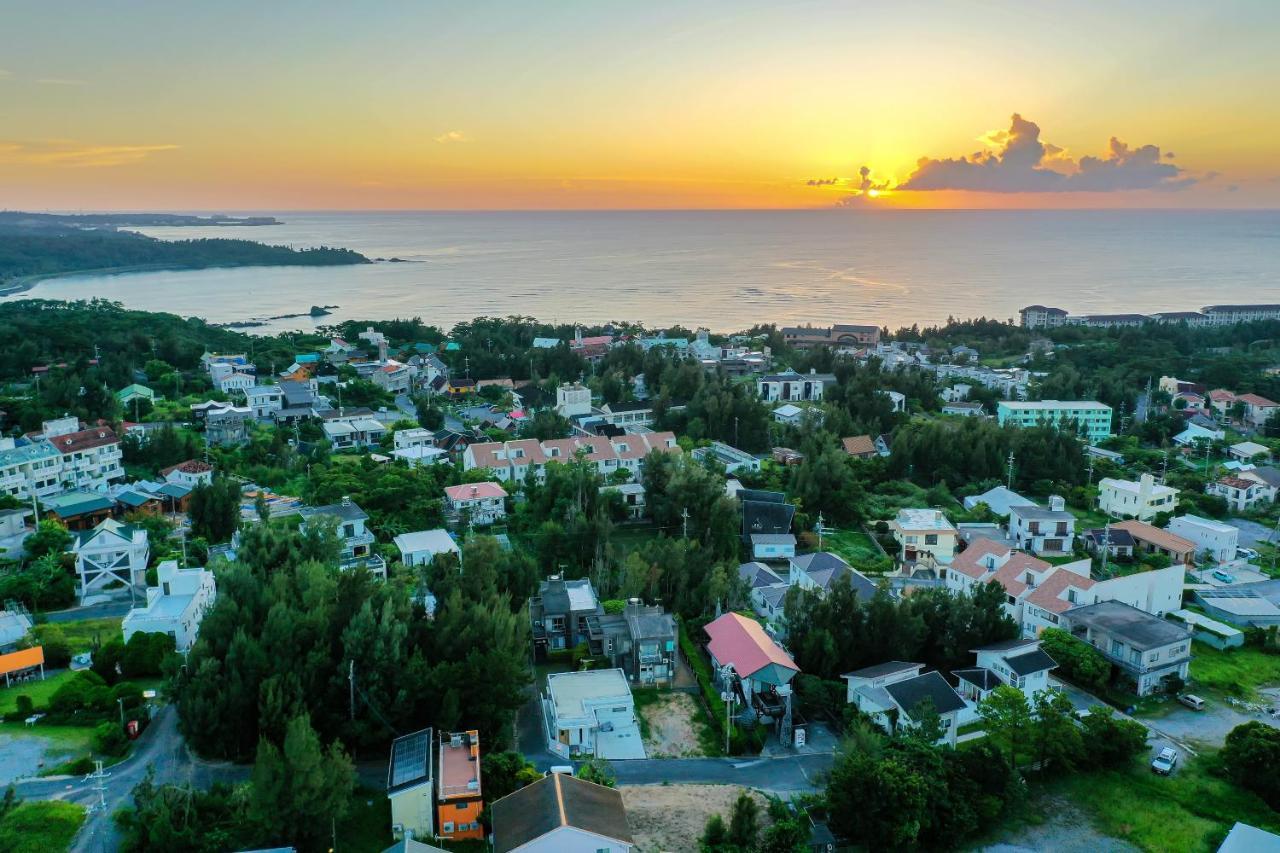 #新築 #割引セール #無料bbq貸出 #長期滞在歓迎 #ビーチ近く -- Ml3 Casa 団欒 -- Villa Онна Екстериор снимка